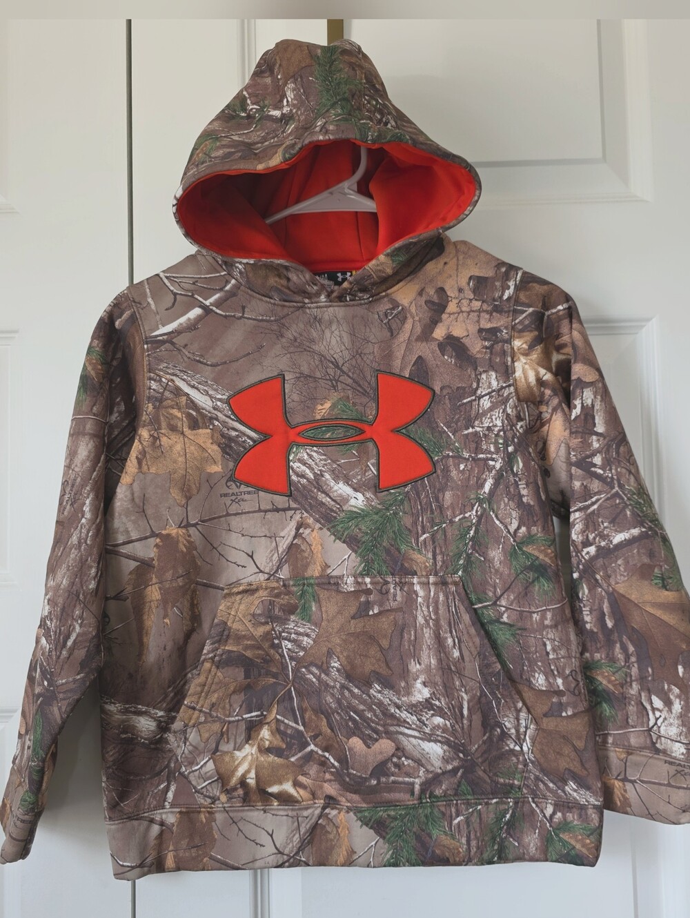 Under Armour Youth M Under Armour Brown Camo Hoodie with Orange Logo and Lining